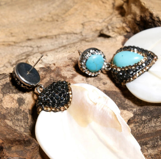 Moon Gurl Natural Shell Leaf Earrings